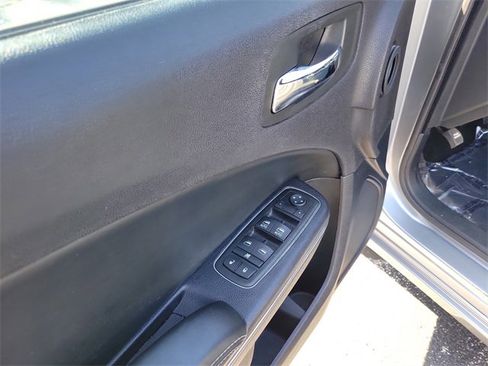 Used 2014 Dodge Charger SXT Plus image 9