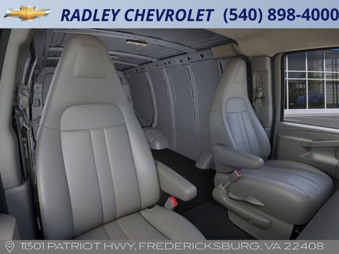 New 2025 Chevrolet Express 3500 w/ Driver Convenience Package image 16