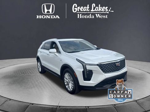 Used 2024 Cadillac XT4 Luxury w/ Cold Weather Package AWD/4WD image 4