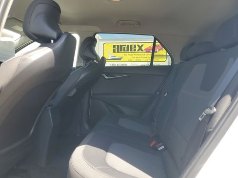 Used 2024 Kia Niro LX FWD image 14