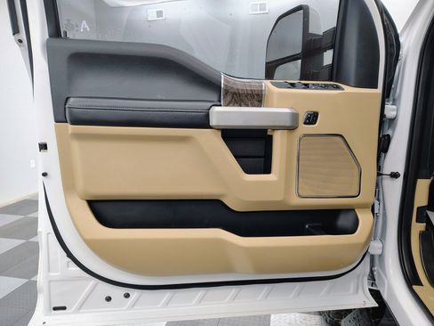 Used 2017 Ford F350 Lariat w/ Lariat Value Package image 26