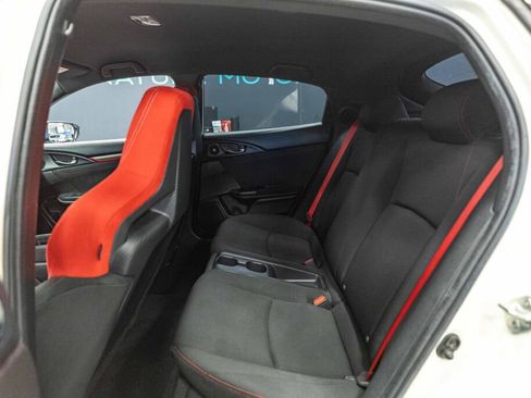 Used 2018 Honda Civic Type R image 11
