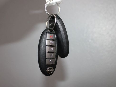 Used 2023 Nissan Altima 2.5 S FWD image 40