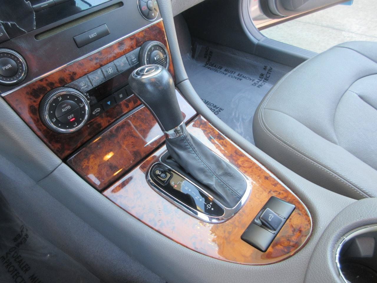 Used 2006 Mercedes-Benz CLK 500 Cabriolet image 36