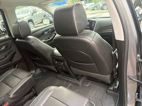 Used 2021 Chevrolet Traverse High Country w/ LPO, Floor Liner Package AWD/4WD image 20