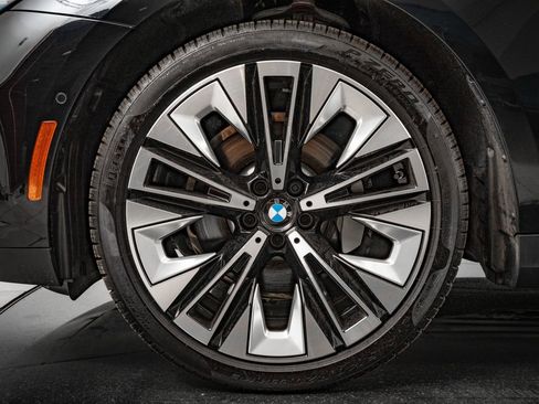 Certified 2025 BMW 530i xDrive image 13