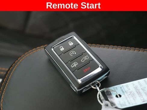 Used 2025 Jeep Grand Wagoneer Series III w/ Rear Seat Video Group 1 AWD/4WD image 3