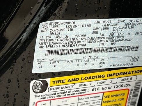 Used 2025 Ford Expedition Active AWD/4WD image 31