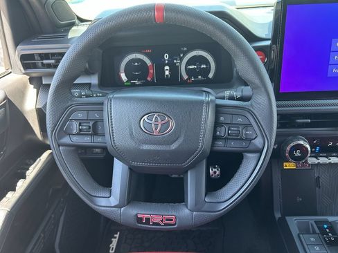 Used 2025 Toyota Tacoma TRD Pro AWD/4WD image 26