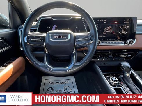 Used 2024 GMC Canyon AT4 AWD/4WD image 9