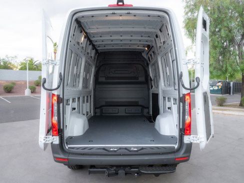 New 2025 Mercedes-Benz Sprinter 2500 image 9