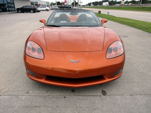 Used 2008 Chevrolet Corvette Convertible w/ Preferred Equipment Group RWD image 2
