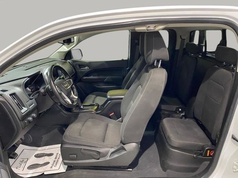 Used 2019 GMC Canyon SLE w/ Driver Alert Package image 9