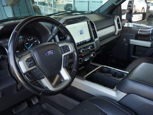Used 2022 Ford F250 Lariat w/ Tremor Off-Road Package AWD/4WD image 2