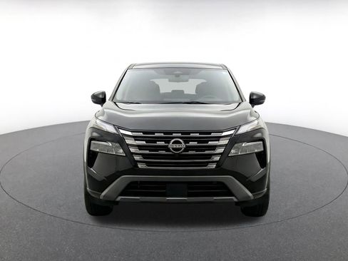 Used 2025 Nissan Rogue SV AWD/4WD image 2