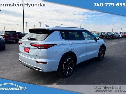 Used 2022 Mitsubishi Outlander SEL image 29