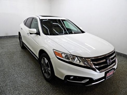 Used 2014 Honda Crosstour EX-L image 3