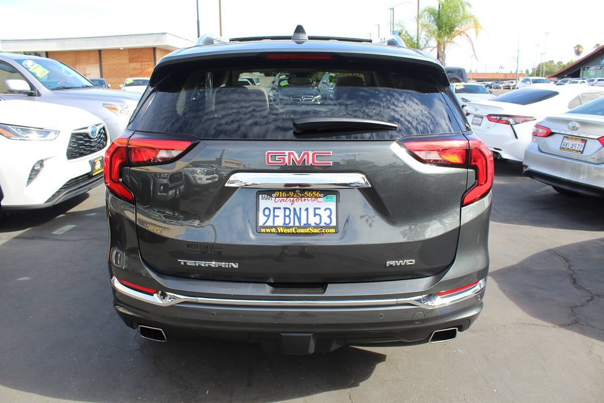 Used 2020 GMC Terrain Denali w/ Denali Premium Package AWD/4WD image 6
