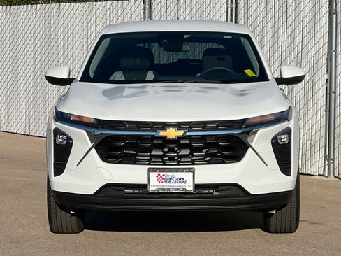 New 2026 Chevrolet Trax LS w/ LS Convenience Package image 6