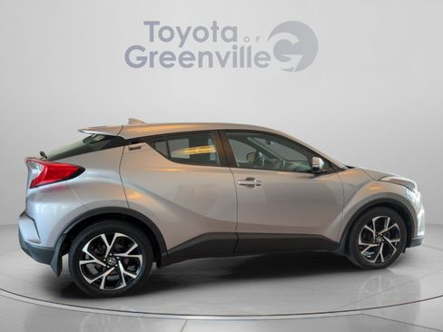 Used 2018 Toyota C-HR XLE FWD image 7