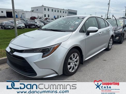 Used 2024 Toyota Corolla LE FWD image 1