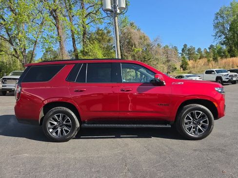 Used 2021 Chevrolet Tahoe Z71 w/ Z71 Off-Road Package AWD/4WD image 2