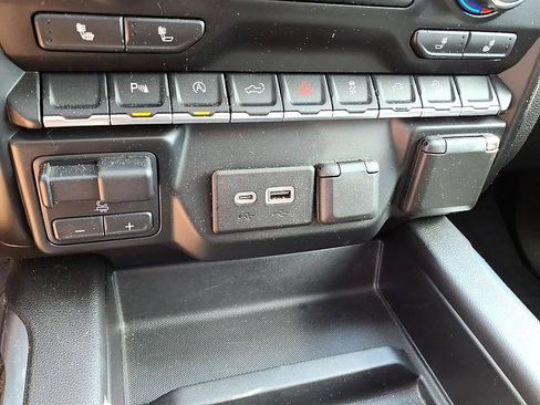Used 2019 Chevrolet Silverado 1500 RST AWD/4WD image 27