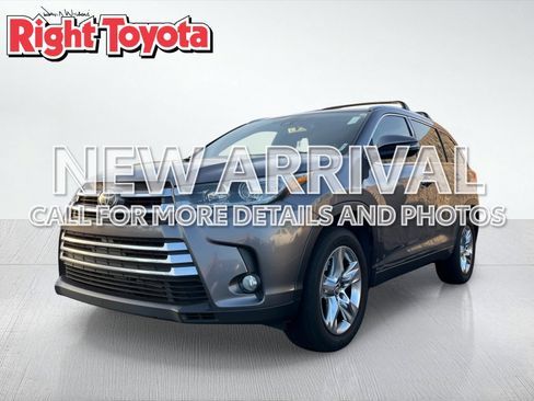 Certified 2018 Toyota Highlander Limited FWD image 1