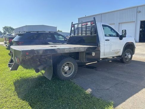 Used 2024 GMC Sierra 3500 Pro w/ Convenience Package AWD/4WD image 3
