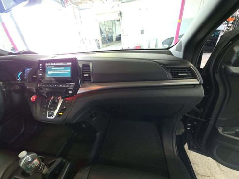 Used 2023 Honda Odyssey Sport image 13