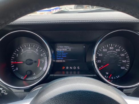 Used 2015 Ford Mustang Premium image 23