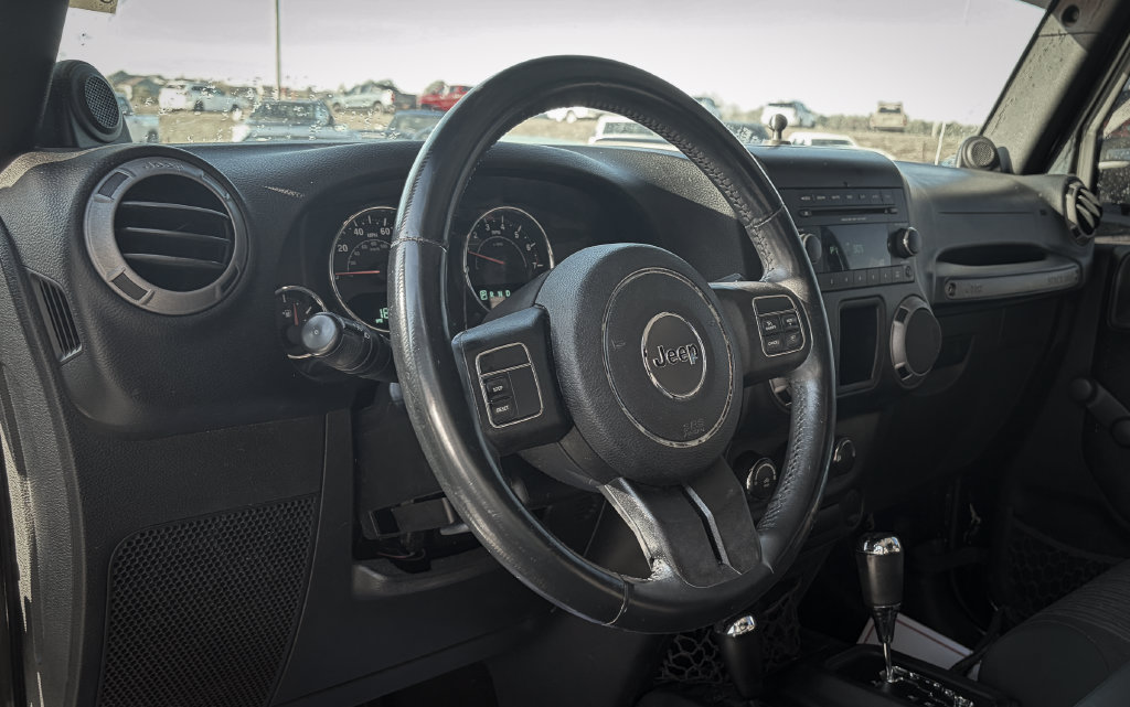 Used 2012 Jeep Wrangler Sport AWD/4WD image 2