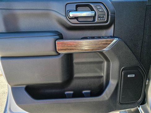 Used 2023 Chevrolet Silverado 3500 High Country w/ Technology Package image 15