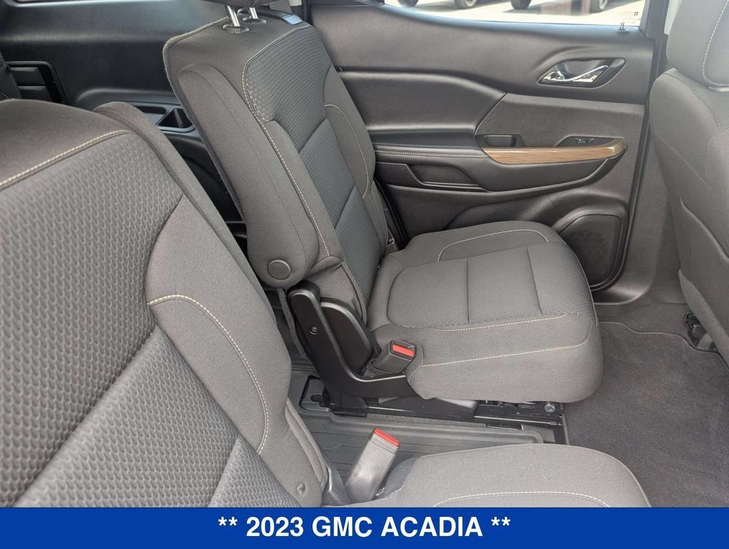 Used 2023 GMC Acadia SLE w/ Driver Convenience Package AWD/4WD image 41