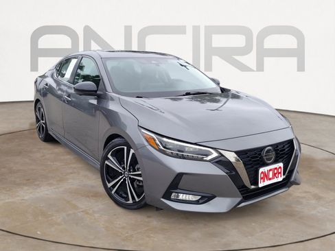 Used 2020 Nissan Sentra SR w/ Premium Package FWD image 7