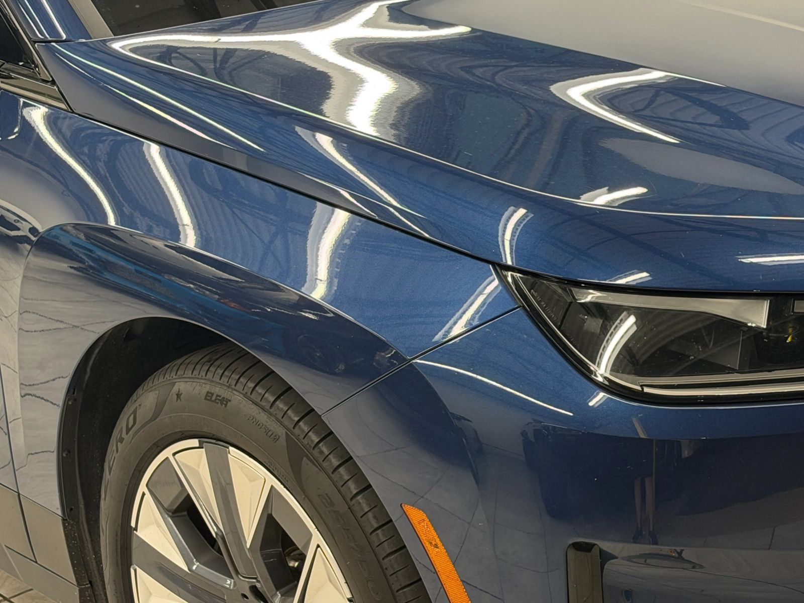 Used 2022 BMW iX xDrive50 w/ Convenience Package AWD/4WD image 6