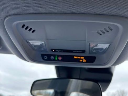 Used 2023 Chevrolet Malibu LT image 47