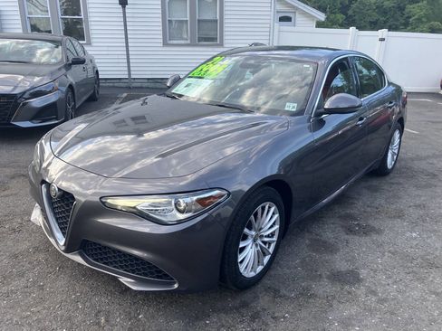 Used 2021 Alfa Romeo Giulia Sprint w/ Cold Weather Package AWD/4WD image 3