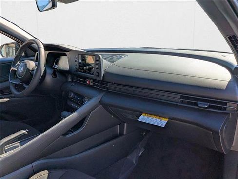 New 2025 Hyundai Elantra Sport image 22