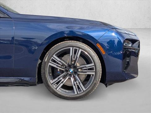 New 2026 BMW 750e xDrive image 10