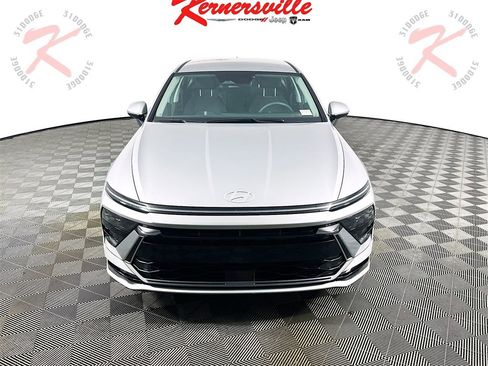 Used 2024 Hyundai Sonata SEL image 2