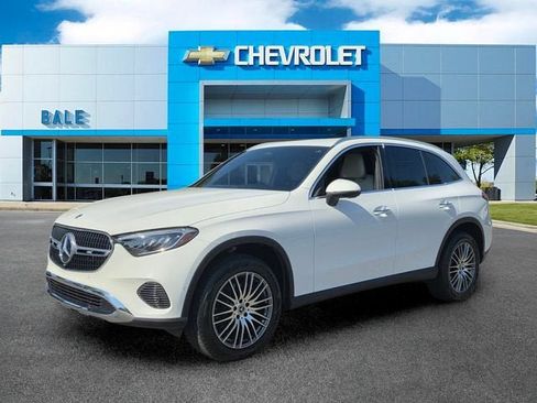 Used 2025 Mercedes-Benz GLC 300 image 7