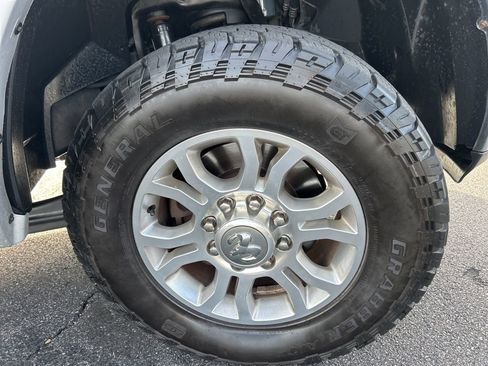 Used 2016 RAM 2500 Laramie image 38