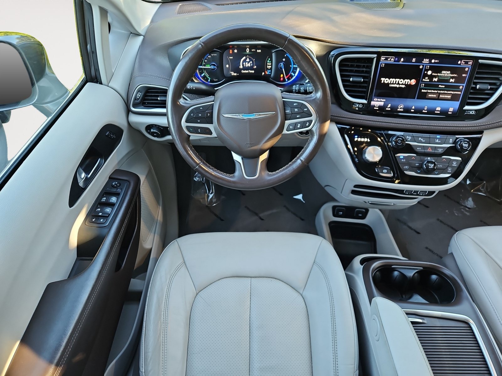 Used 2021 Chrysler Pacifica Touring-L FWD image 10
