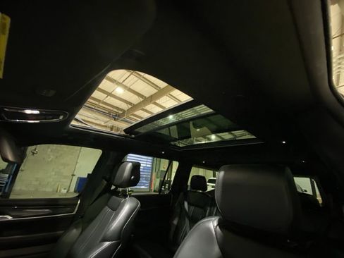 Used 2022 Jeep Wagoneer Series I w/ Premium Group I RWD image 14