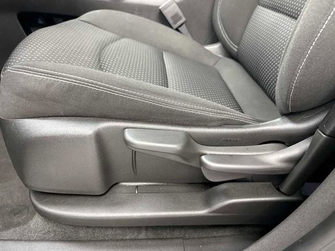 Used 2024 GMC Terrain SLE FWD image 20