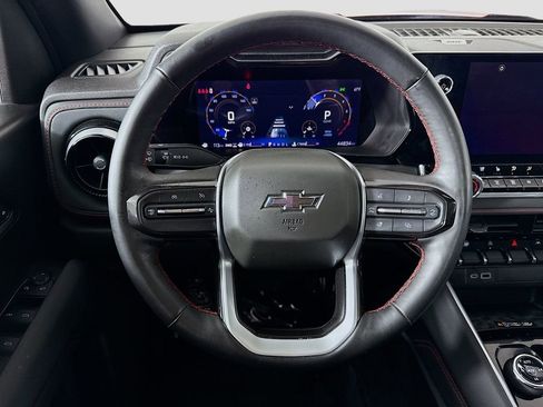 Used 2024 Chevrolet Colorado Z71 w/ Z71 Convenience Package 2 image 11