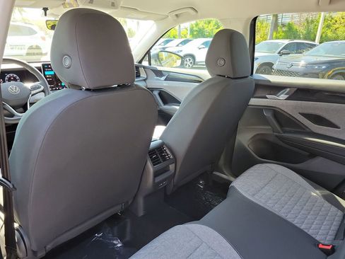 New 2026 Volkswagen Tiguan S image 8