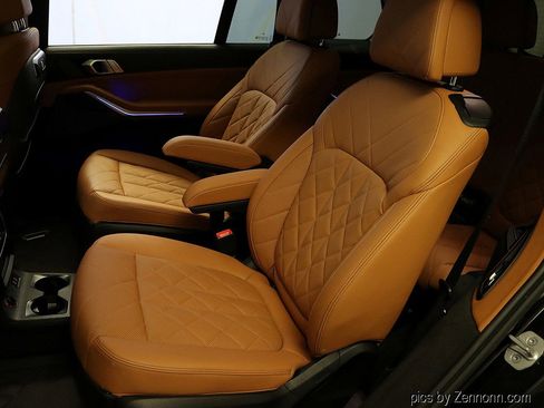 Certified 2023 BMW X7 xDrive40i w/ Premium Package image 12