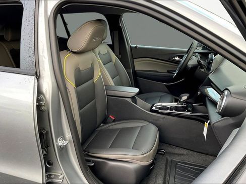 New 2026 Chevrolet Trax ACTIV w/ Driver Confidence Package image 13